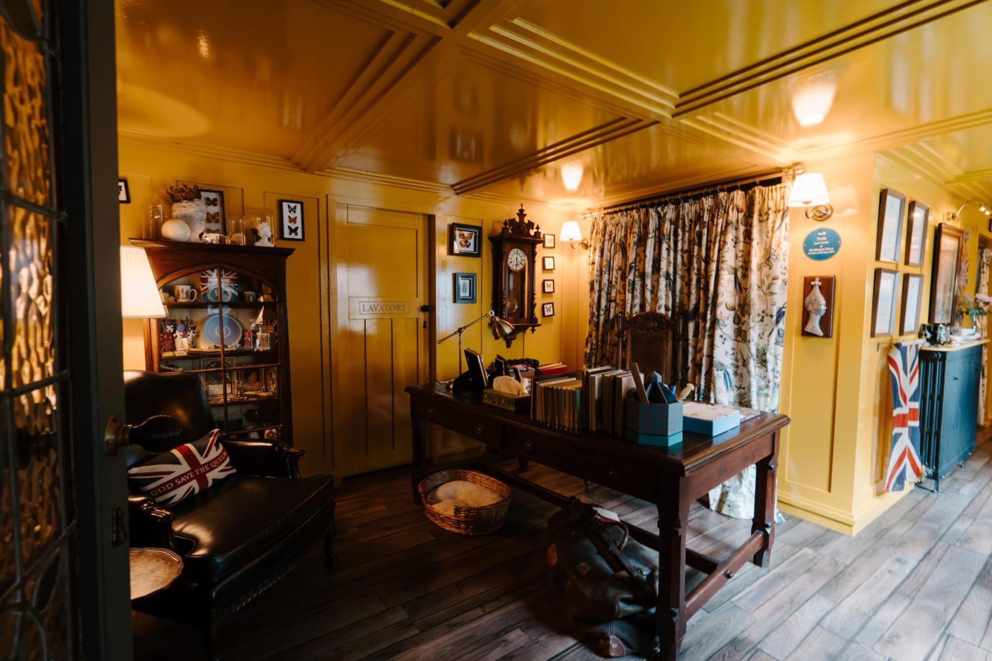 Sheddington Manor - 2 Bedroom Guest House & Cinema Belfast Zewnętrze zdjęcie